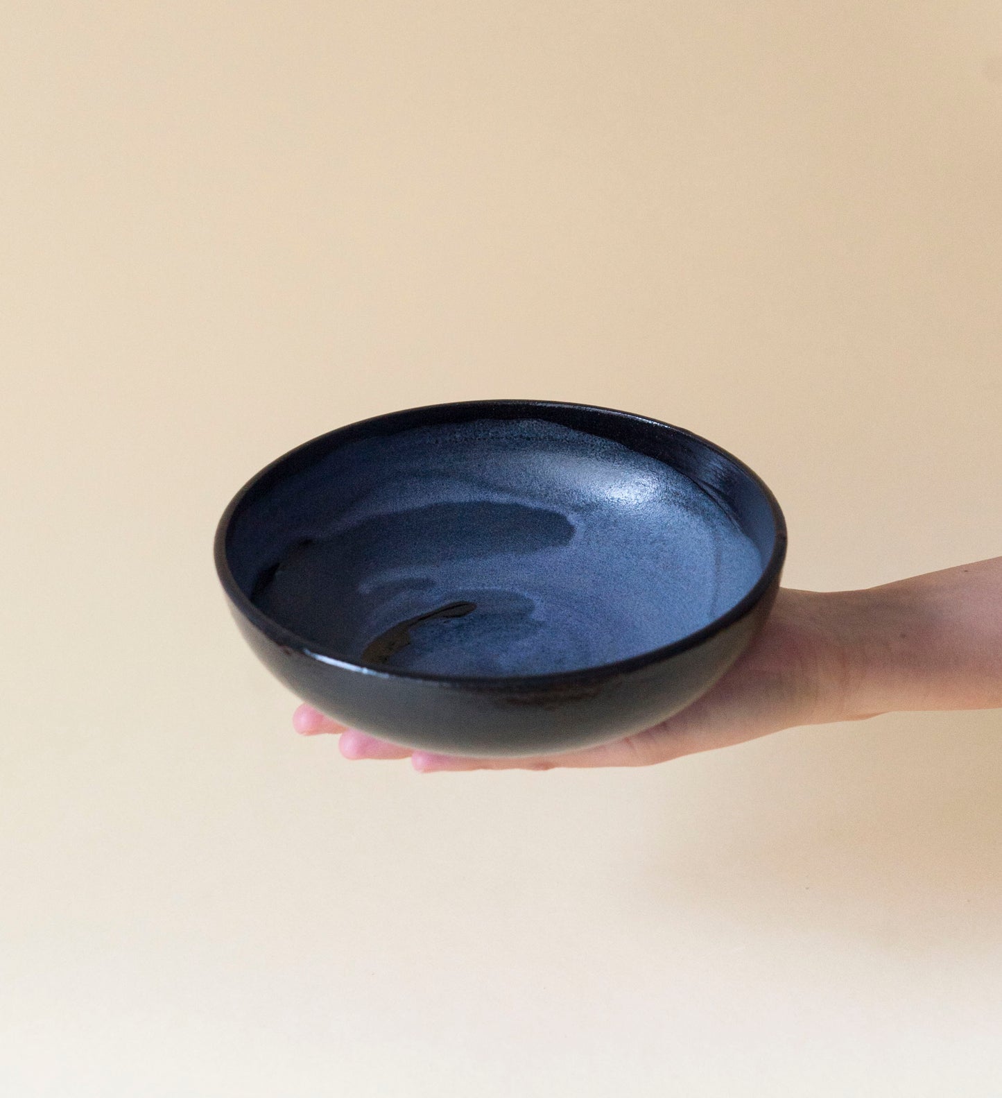 Assiette creuse ciel noir&lila